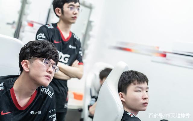 关于FPX力克KT，Tarzan操刀奇招英雄翻盘激烈交锋四强赛，技惊四座的信息