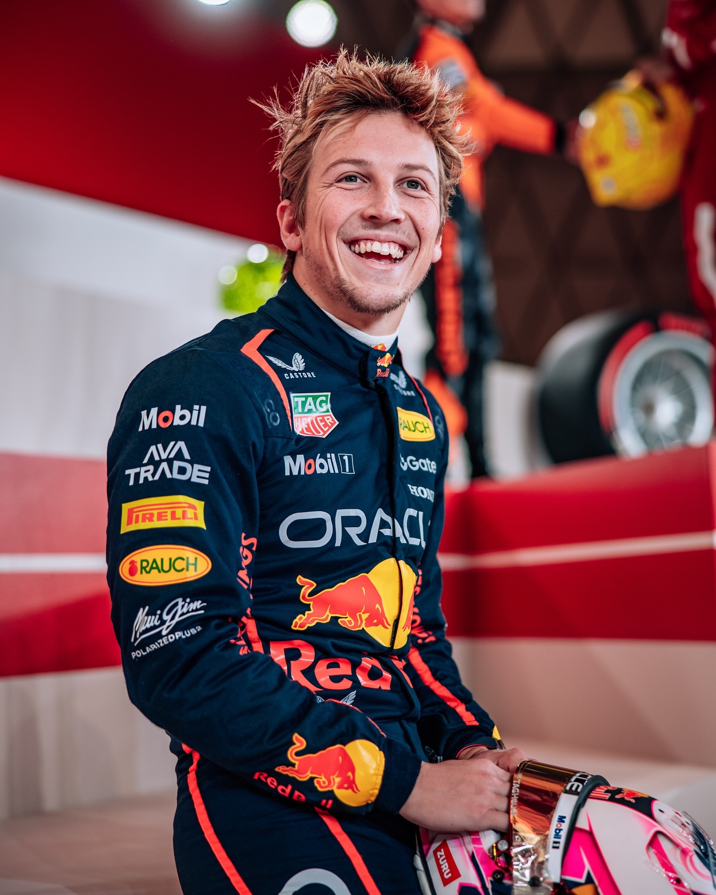 雷诺车队险胜阿斯顿马丁，勒克莱尔关键制胜