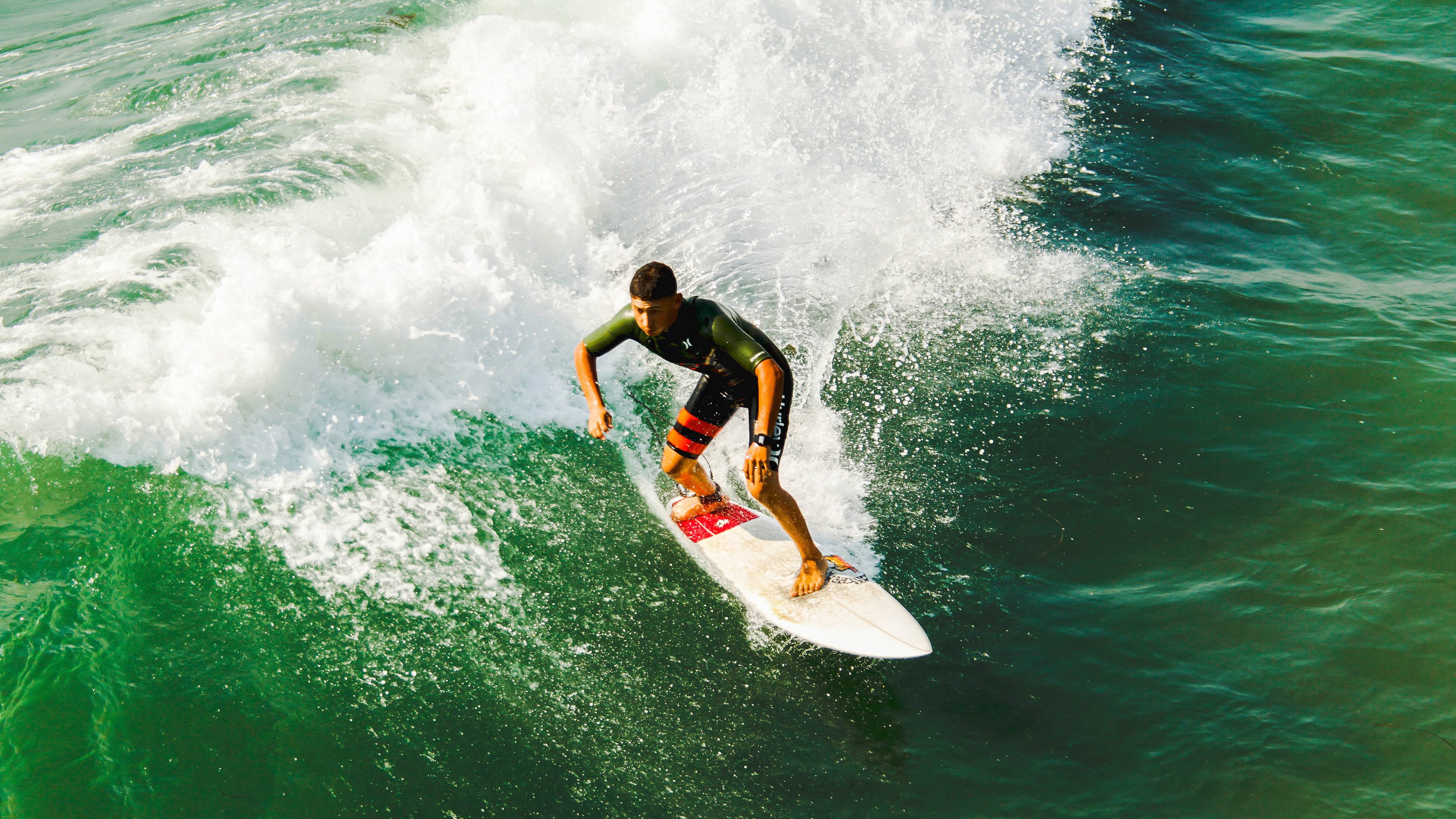 从隐身者到关键先生，浓眉在世界杯生死战的无声觉醒
